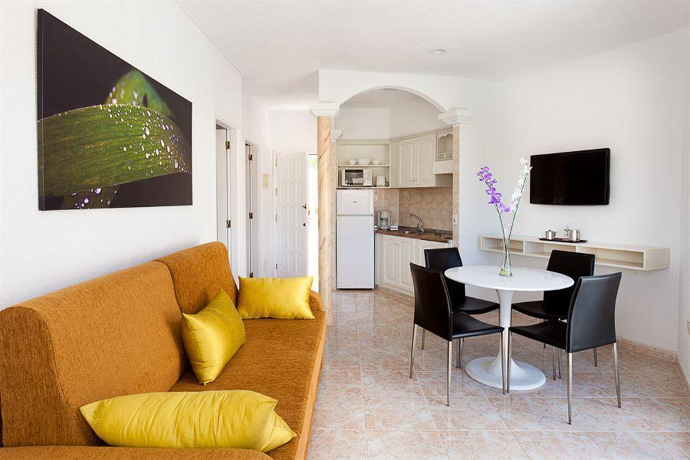 Apartamentos Plataneras Los Cristianos  Exteriör bild